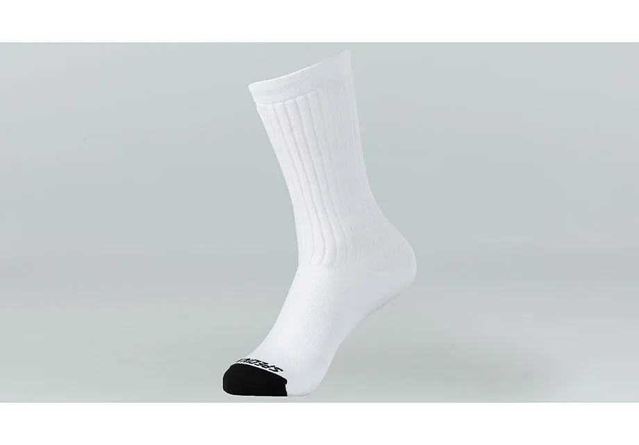 Hydrogen Aero Tall Road Socks